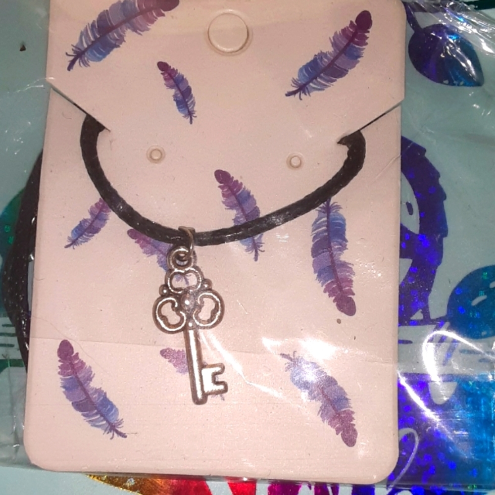 🗝Key Charm Necklace🗝